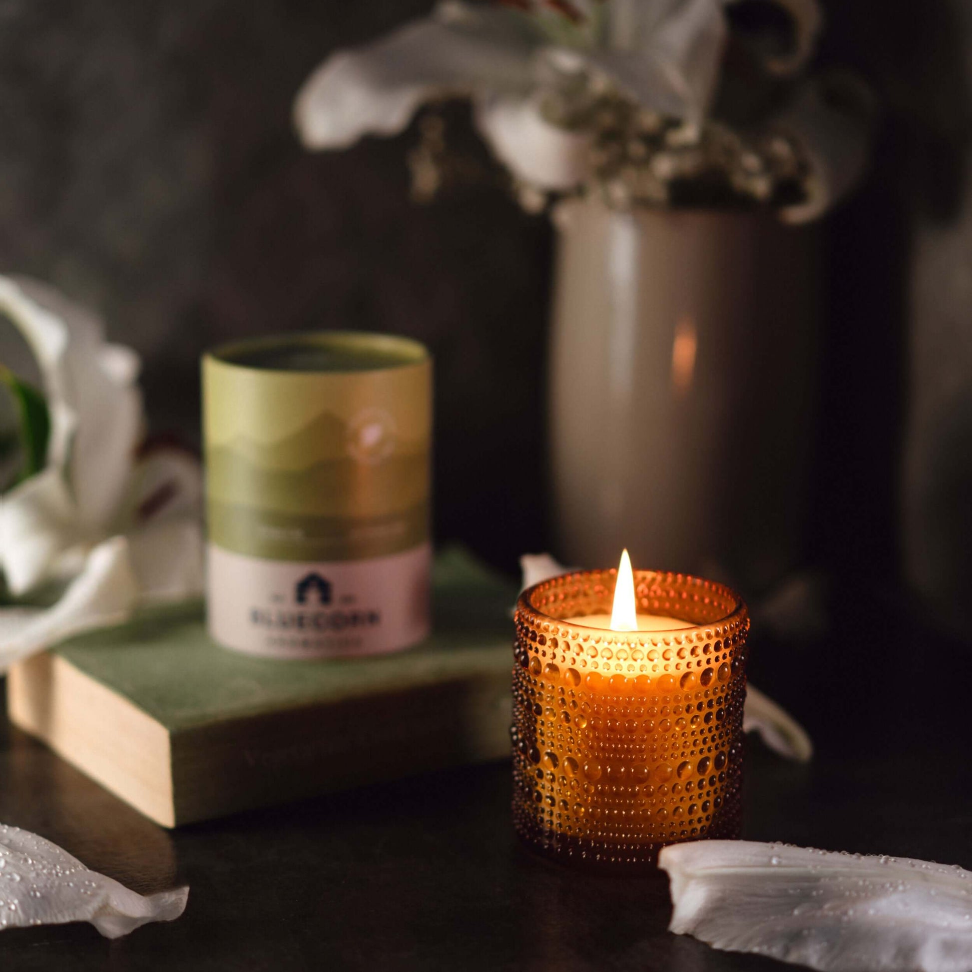 white lily candle Lily Scented Candle - Handmade - Coconut Wax